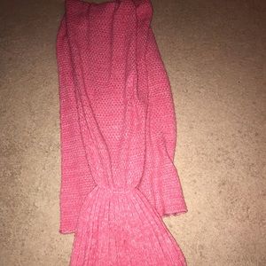 Pink Mermaid Tail Blanket